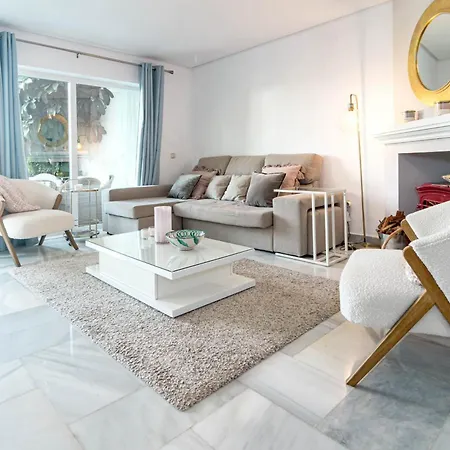 Camojan Blanco 15 Holiday home Marbella